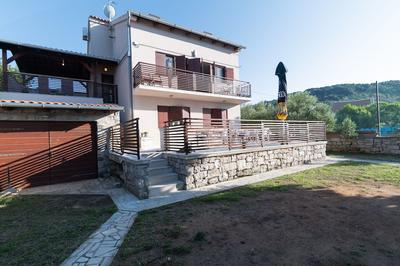 Seafront Spacious Apartment Spazzio
