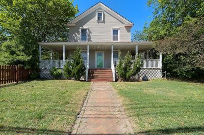 Captains Quarters By The Bay 3 Bedroom Cottage by RedAwning