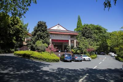 Emeishan Grand Hotel