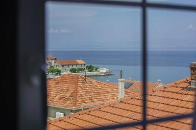 Aleks - 80m From the sea - A2