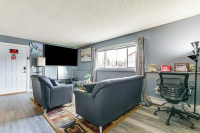 11 Mi to Kincaid Park: Convenient + Cozy Apt!