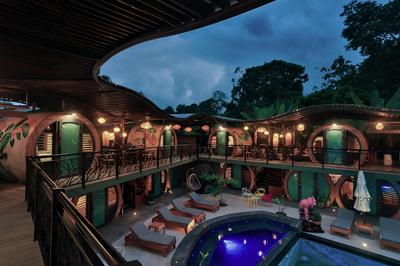 Saranda Boutique Hotel