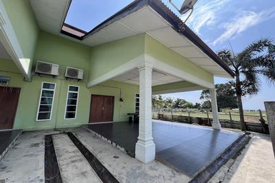 Saujana Villa Cherok Paloh, Kuantan Beach