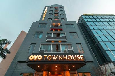 Super OYO Townhouse 1 Hotel Salemba