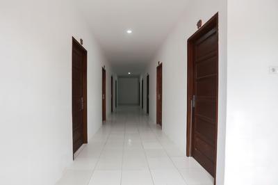 OYO 92626 Good Sleep 4 Inn Dcos Syariah