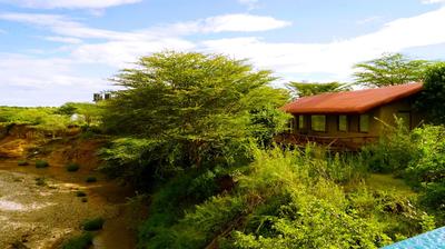 PrideInn Mara Camp & Cottages