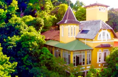 Casa Amarelo par Robert le Héros