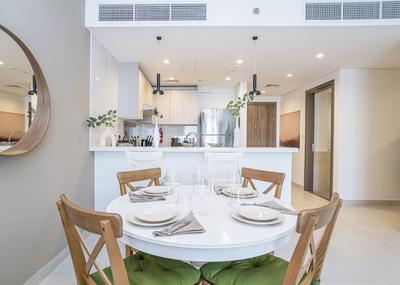 HomesGetaway-2BR Apt in 1 Residences