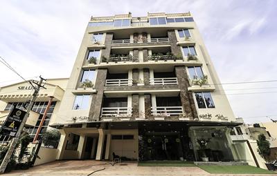 OYO 28722 The Prince Hotel