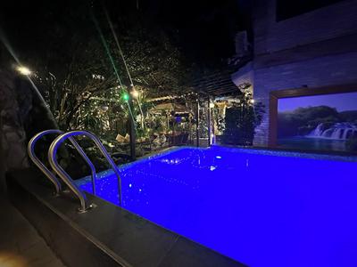 Hotel Middle Path and Spa