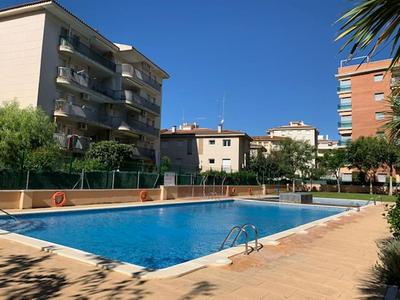 Bajos Con Terraza Privada Y Zona Comunitaria