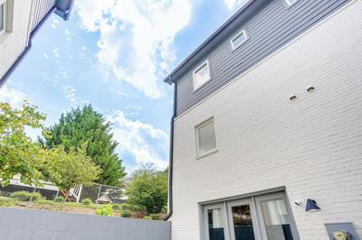 Modern Chattanooga Townhome ~ 2 Mi to Downtown!
