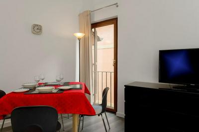 Caterina in Roma With 1 Bedrooms and 1 Bathrooms