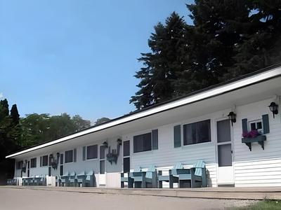 Country Squire Motel