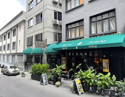 Black Art Otel - Image 59