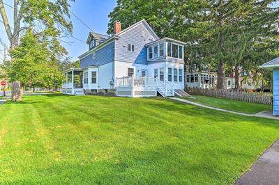 Cozy + Walkable Delmar Getaway w/ Fire Pit!