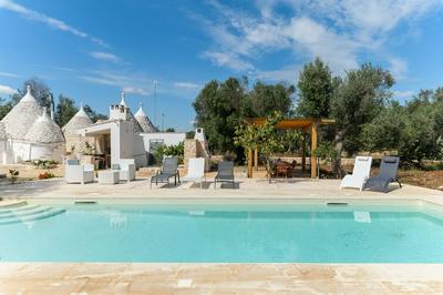Trulli Isabella by Wonderful Italy