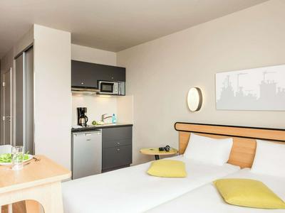 Aparthotel Adagio Access Paris Massy Gare TGV