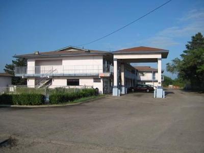 Travelers Inn