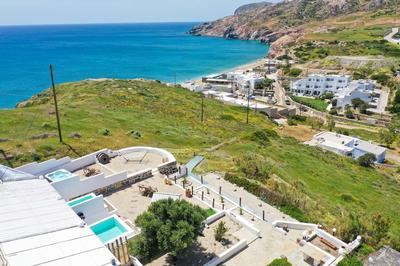 Avgerinos Deluxe Rooms