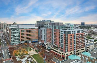 Luxury Apartment in heart of Reston 1 bedroom 