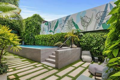 The Weekender by Otium