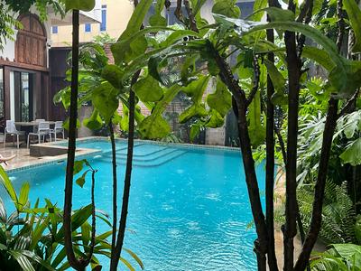 The J Break Boutique