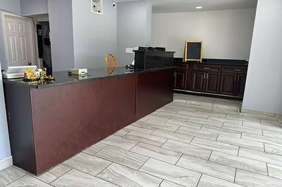 Super 8 by Wyndham Portsmouth - Norfolk