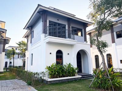 Sonasea Villa Van Don by MAPSTAR