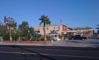 Travel Inn And Suites