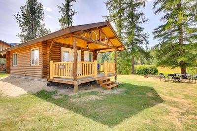 Cozy Farm Cabin - 9 Mi to Trout Creek!