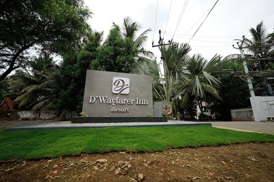 D'WAYFARER INN Resort