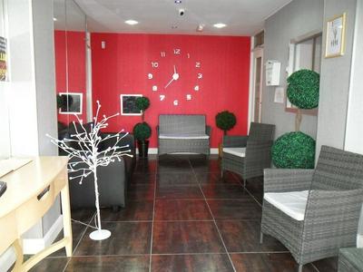 Anzy Panzy Hotel and Apartments