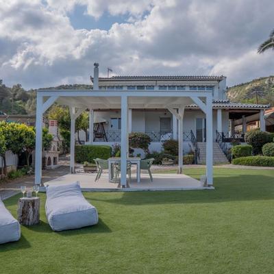 Luxury Garden Villa With Private Pool