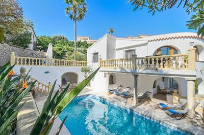 Milugar in J vea With 4 Bedrooms and 2 Bathrooms