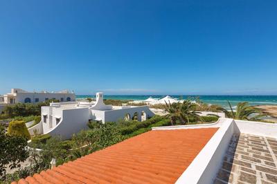 2374 Villa Costa Merlata by Perle di Puglia