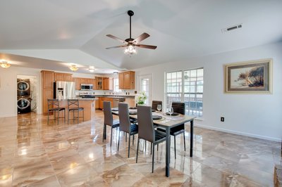 Unwind, Golf & Explore: Unique Atlanta Escape!