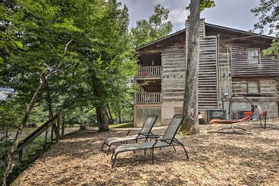 Outdoorsmens Paradise on the Little River