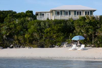 Peace & Plenty Island Cottages