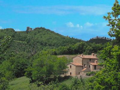 Farmhouse in Marche With Pool and Views