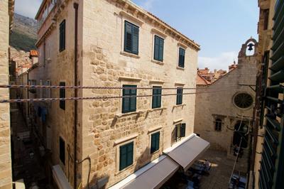 Divine Apartments