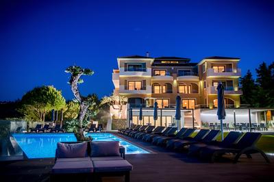 Kymothoe Elite Suites