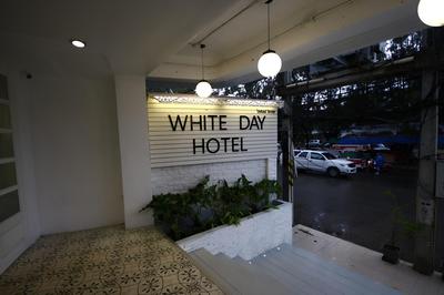 White Day Hotel
