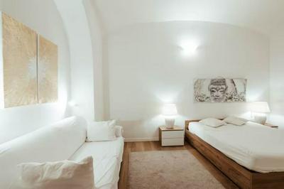 Vatican home for seven people