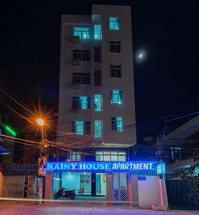 7S Hotel Rainy House