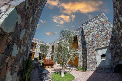 Tierra Adentro Hotel Fashion Grill & Spa