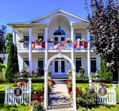 The White House Boutique Bed & Breakfast
