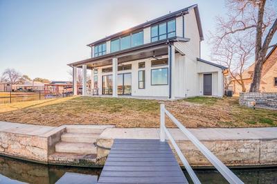 Lakefront Granbury Retreat w/ Patio & Fire Pit