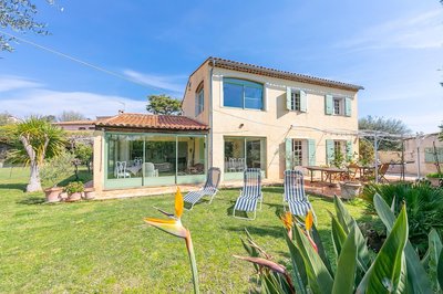 Maison Marine in Antibes