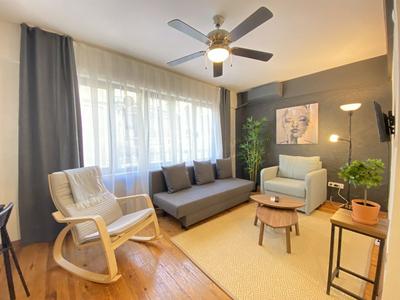 Chic Flat With Balcony in the Heart of Beyoglu